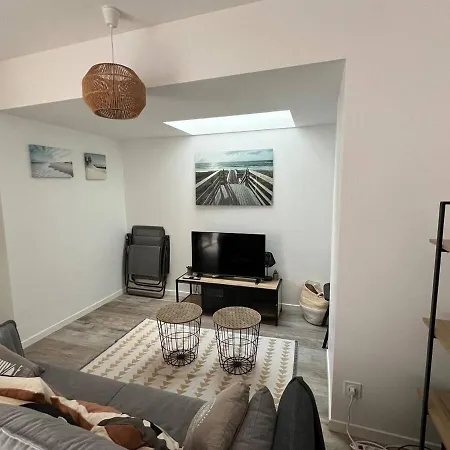 Guest house La Cachette, Jolie Maison Avec Terrasse - Arago 4*